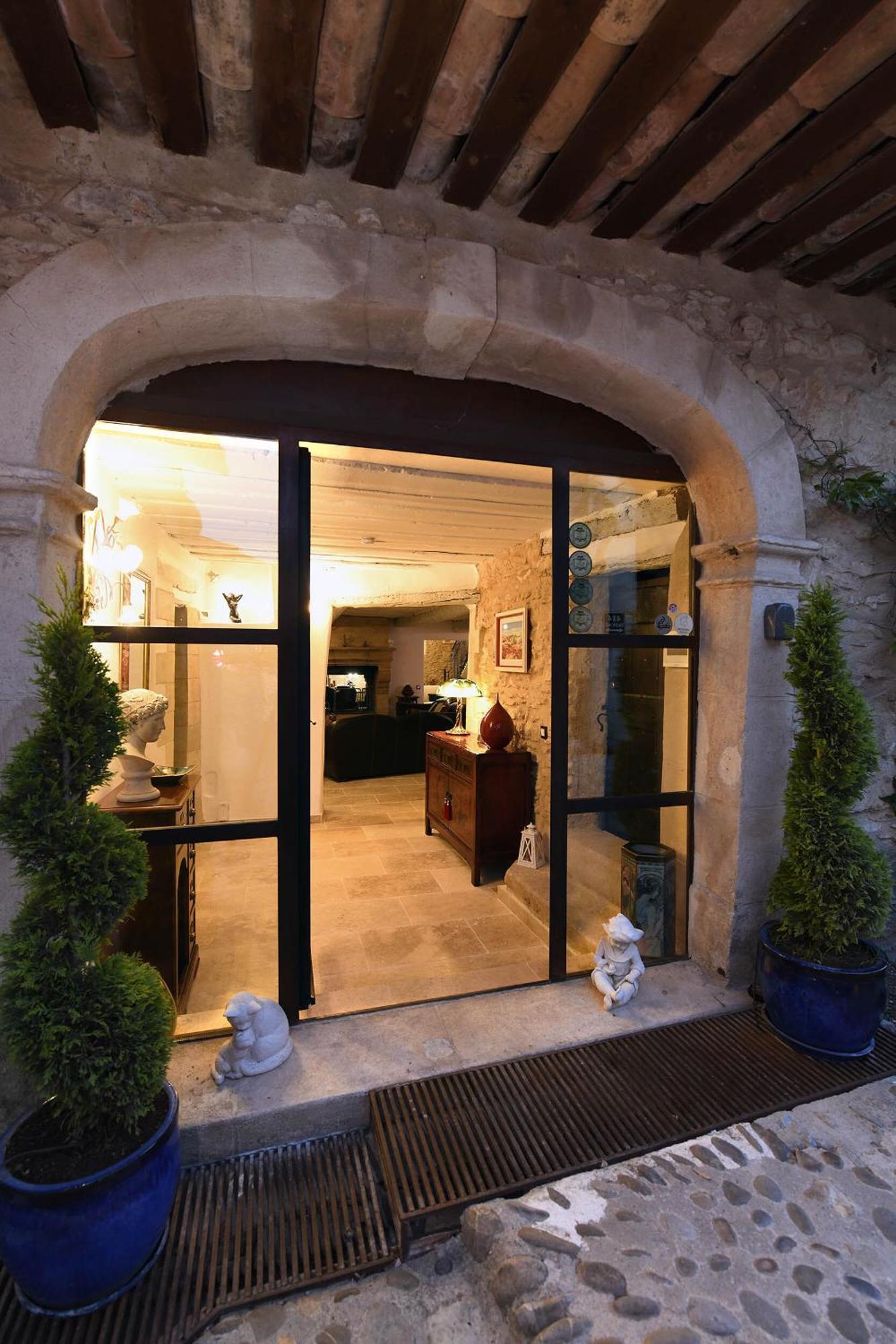 Bastide Des Demoiselles Bed and Breakfast Roussillon en Isere Εξωτερικό φωτογραφία